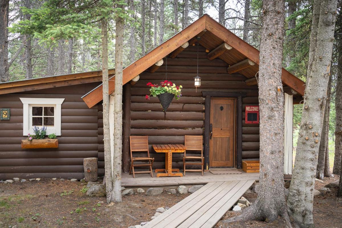 Storm Mountain Lodge & Cabins Castle Junction Exterior foto
